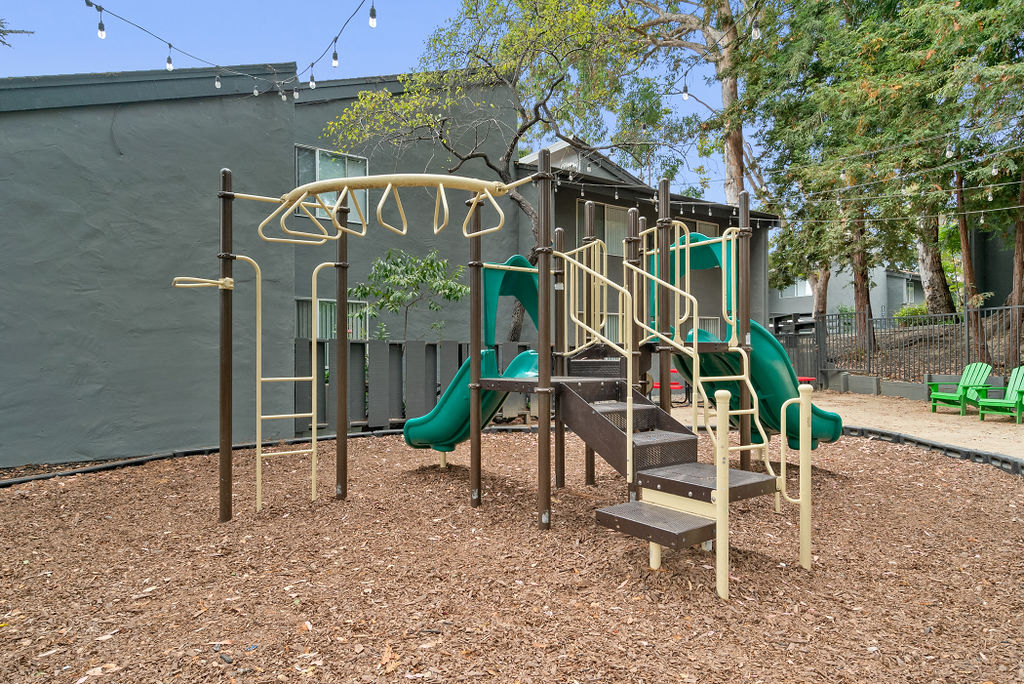 Hidden Creek Apartments photo 5